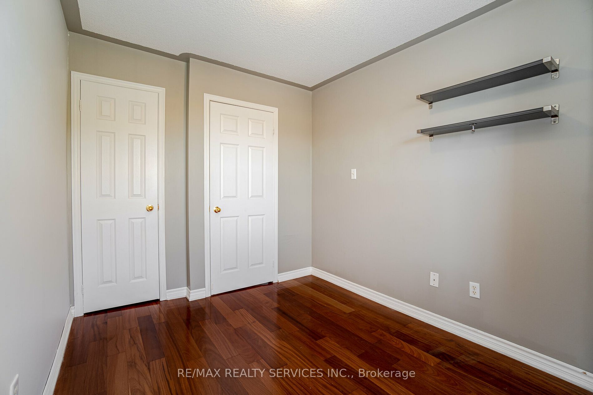 44 Provincial Place