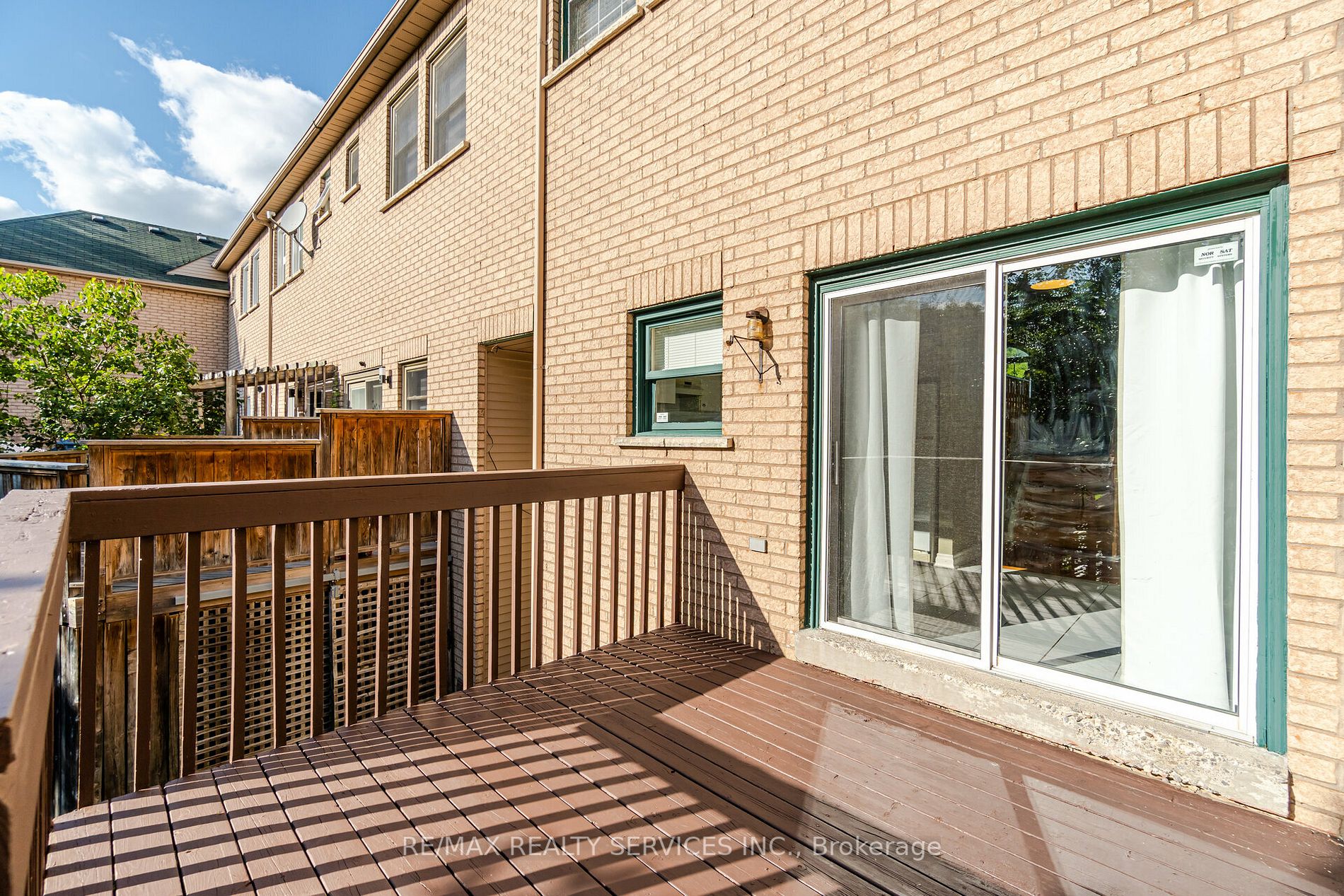 44 Provincial Place