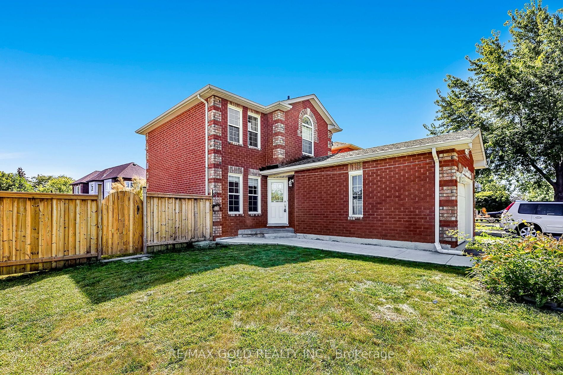 53 Smith Dr