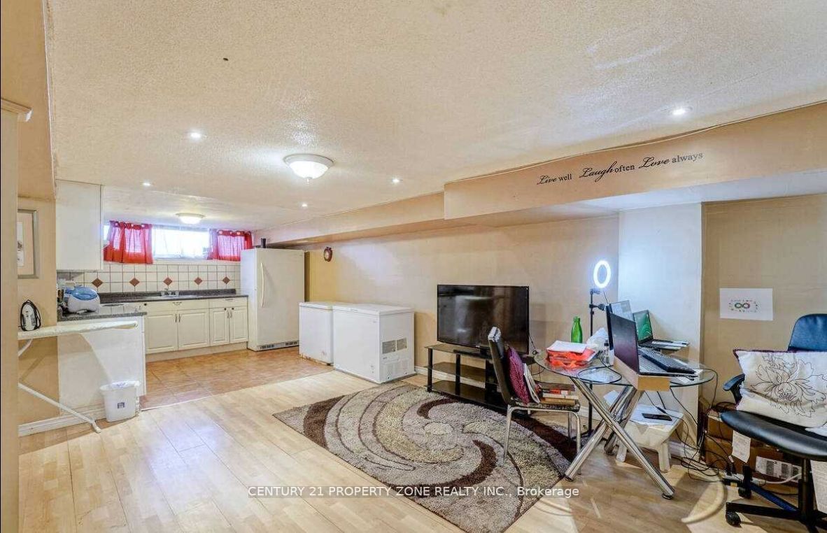 19 Anne Crt