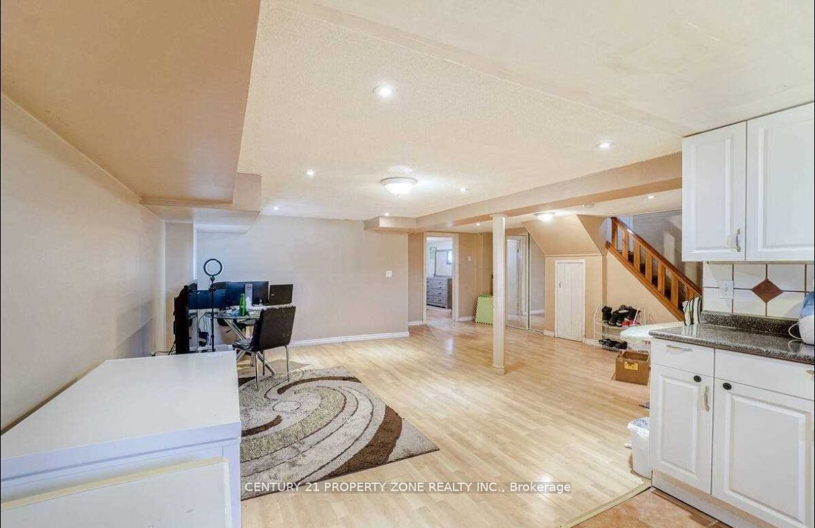 19 Anne Crt