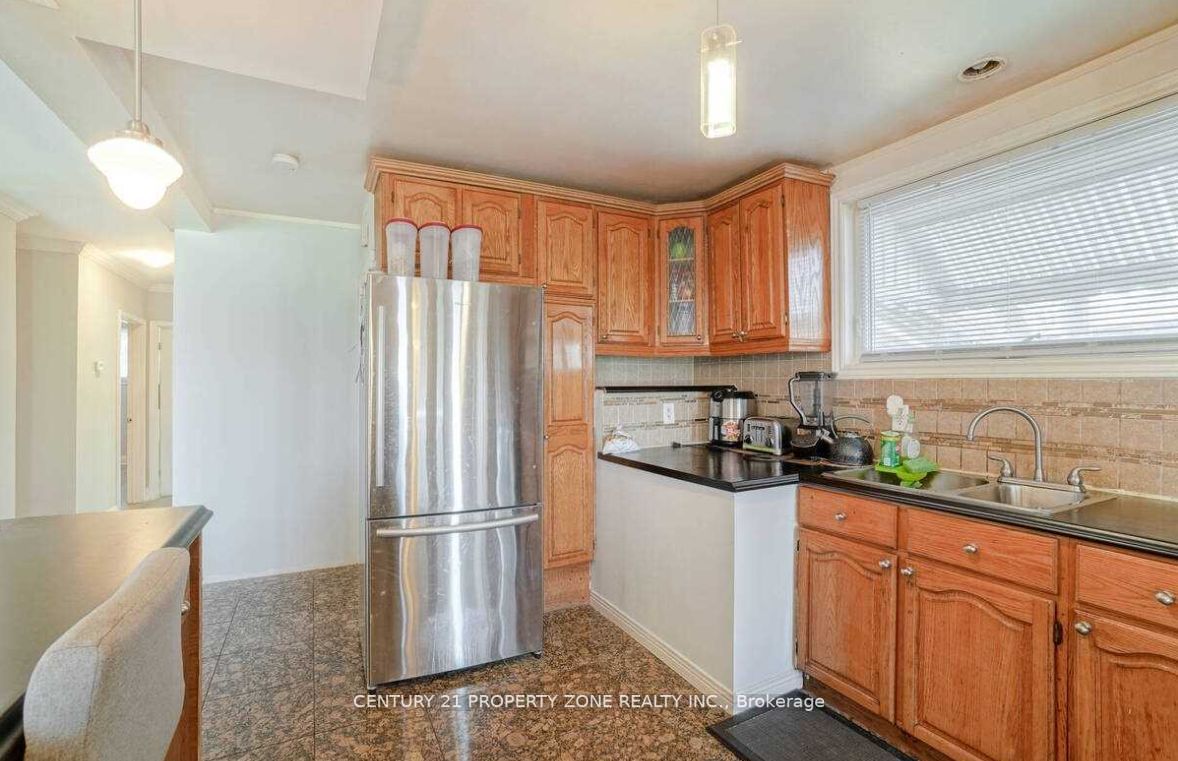 19 Anne Crt