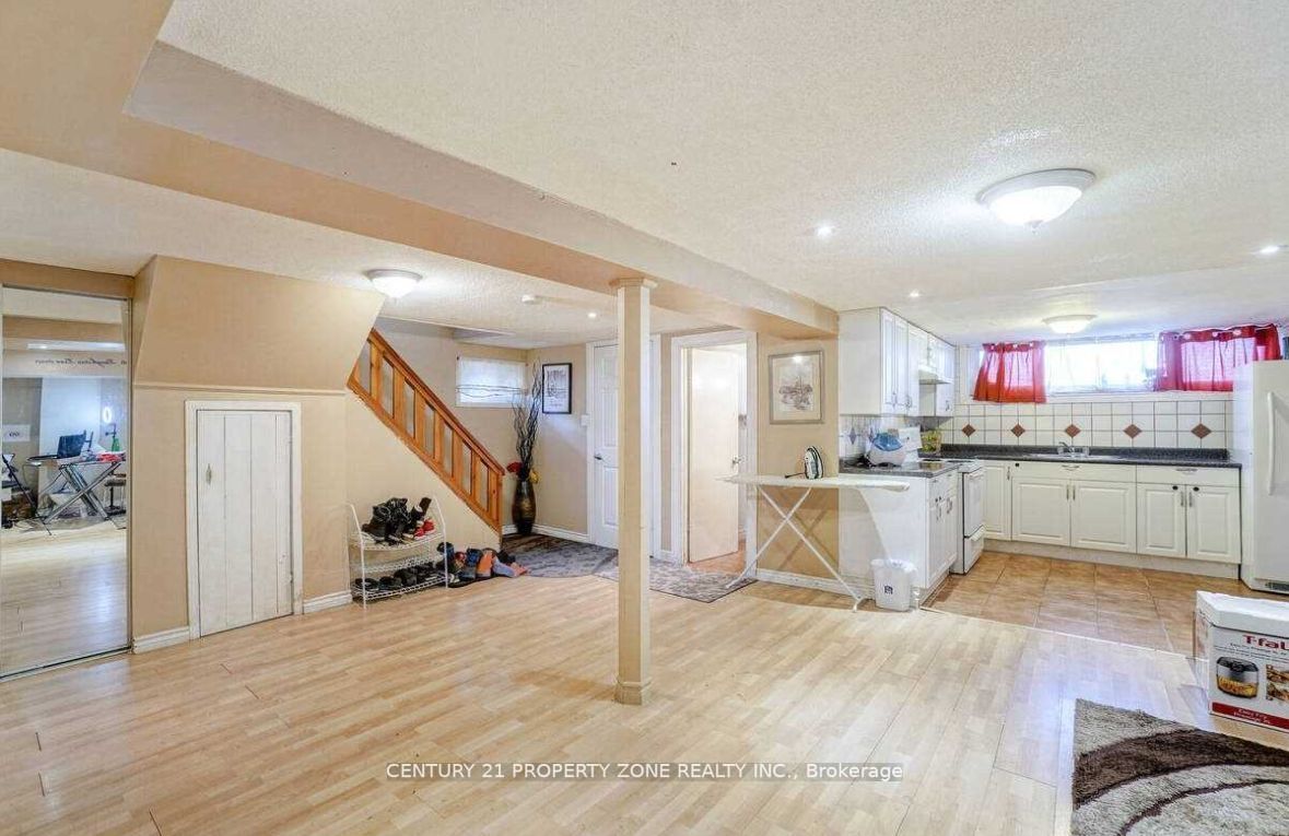 19 Anne Crt