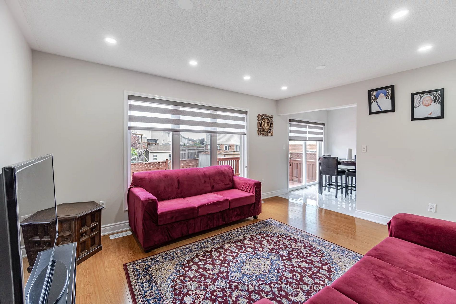 8 Jessop Drive