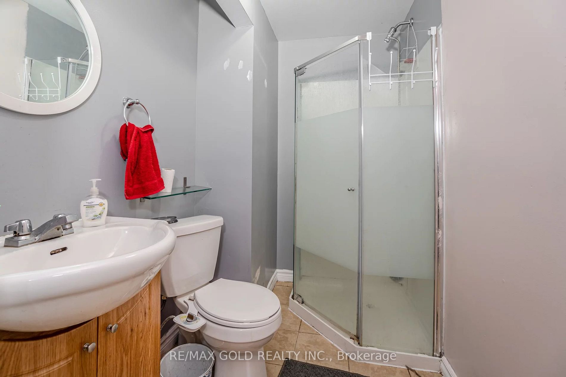 8 Jessop Drive
