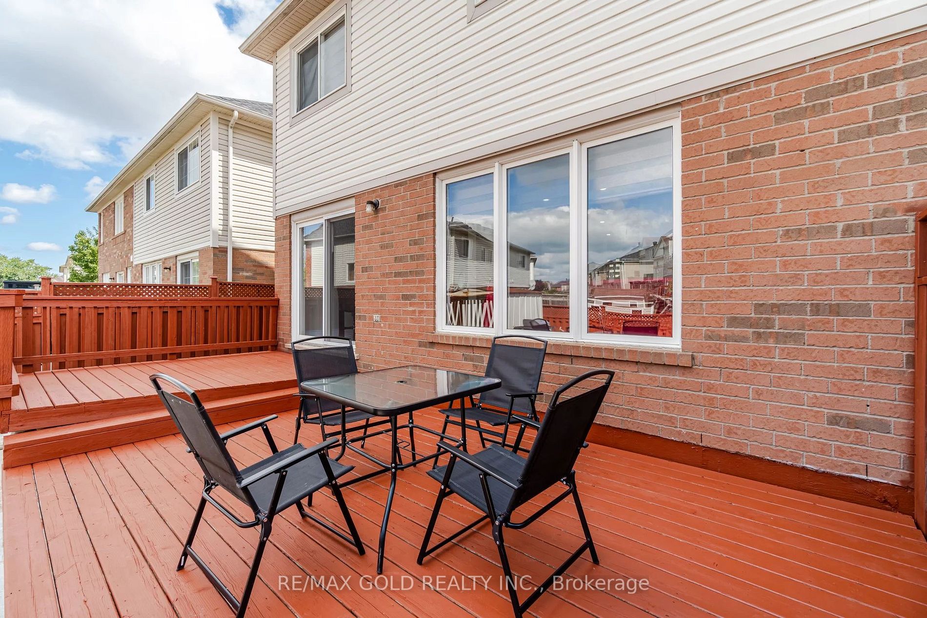 8 Jessop Drive
