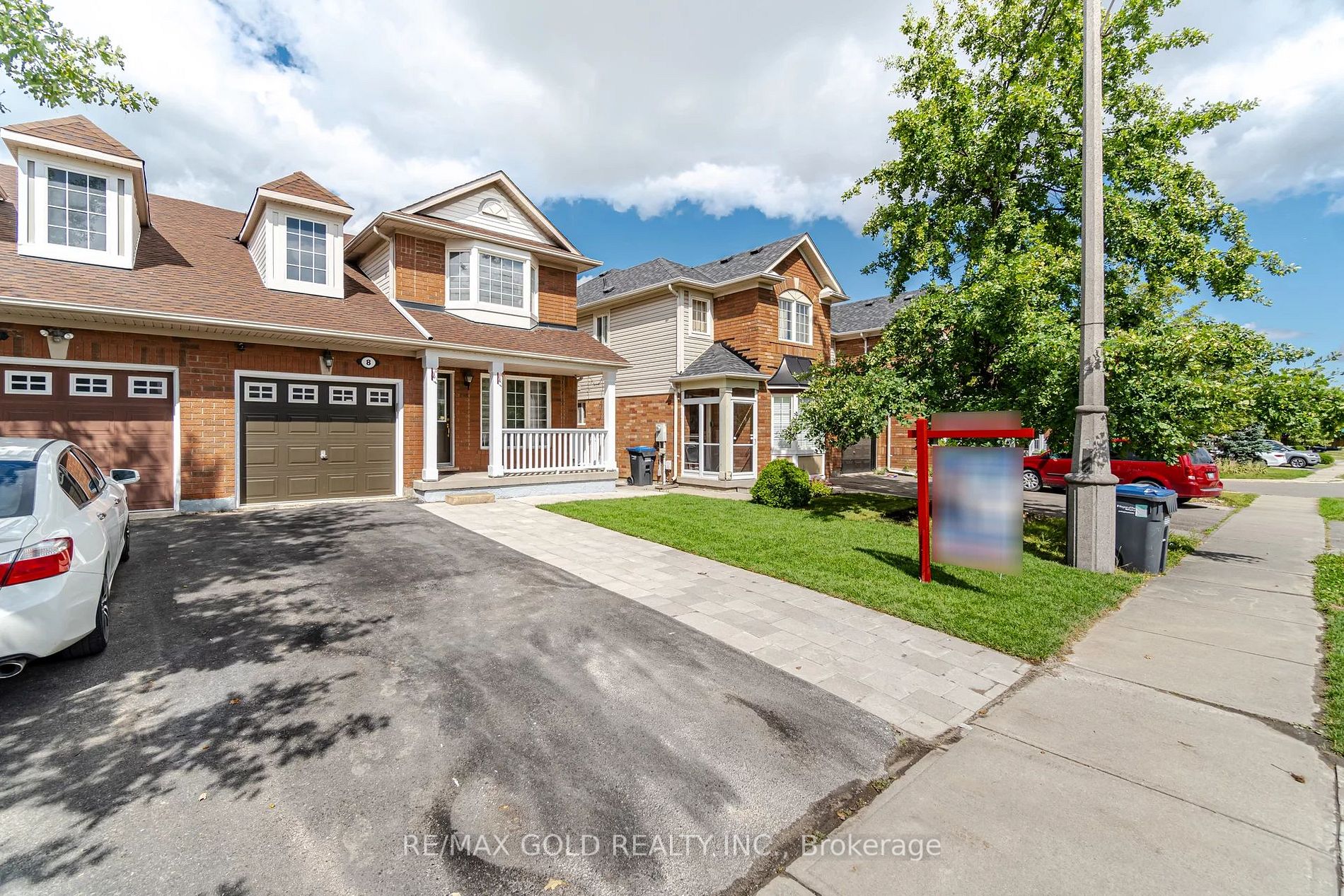 8 Jessop Drive