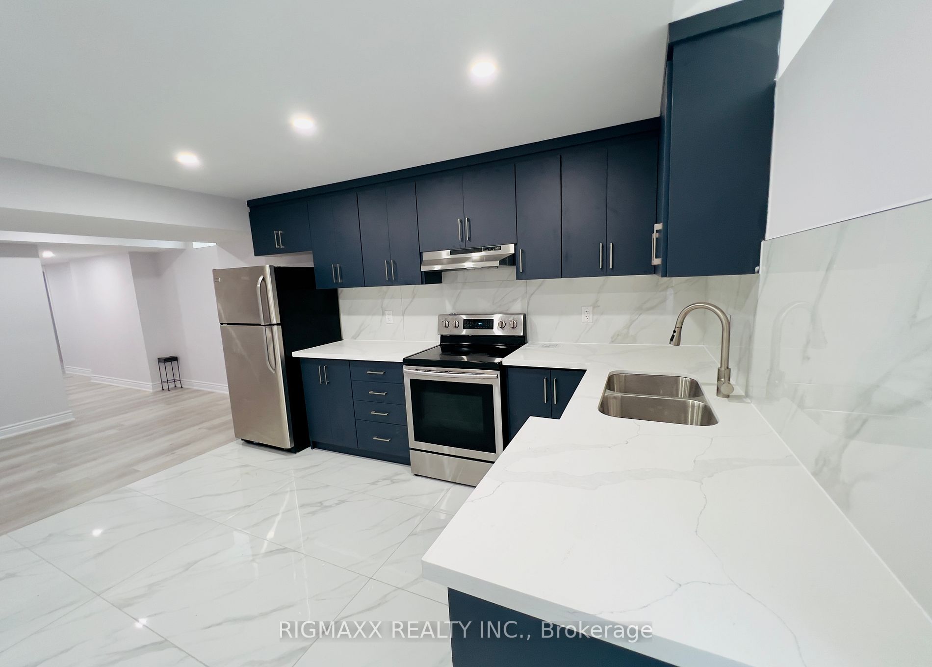 53 Lola Cres