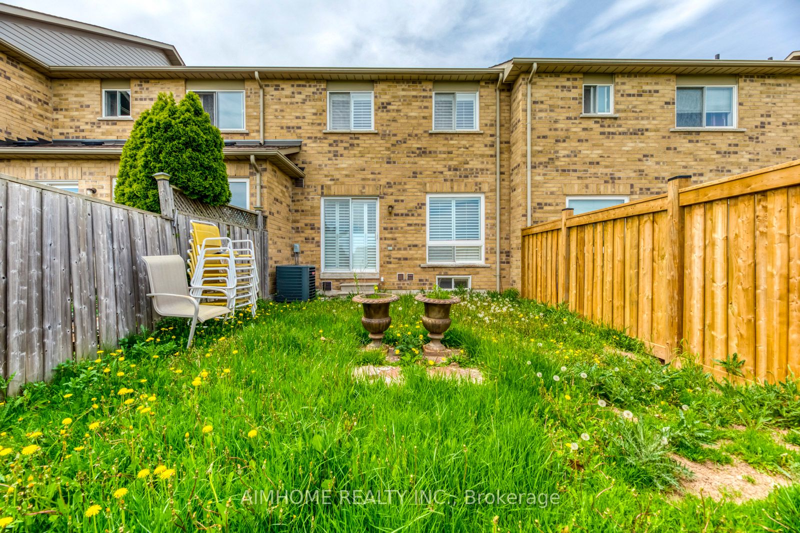 340 Kittridge Rd