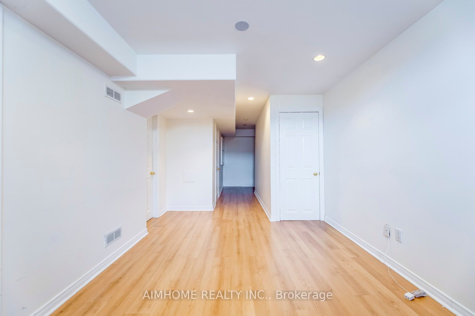 340 Kittridge Rd