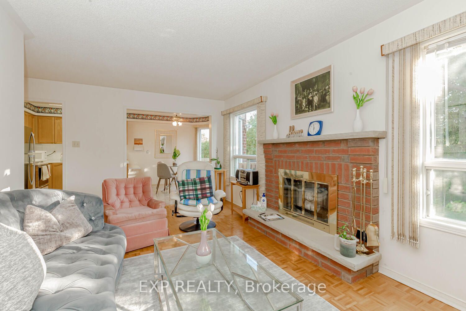 96 Valonia Drive N