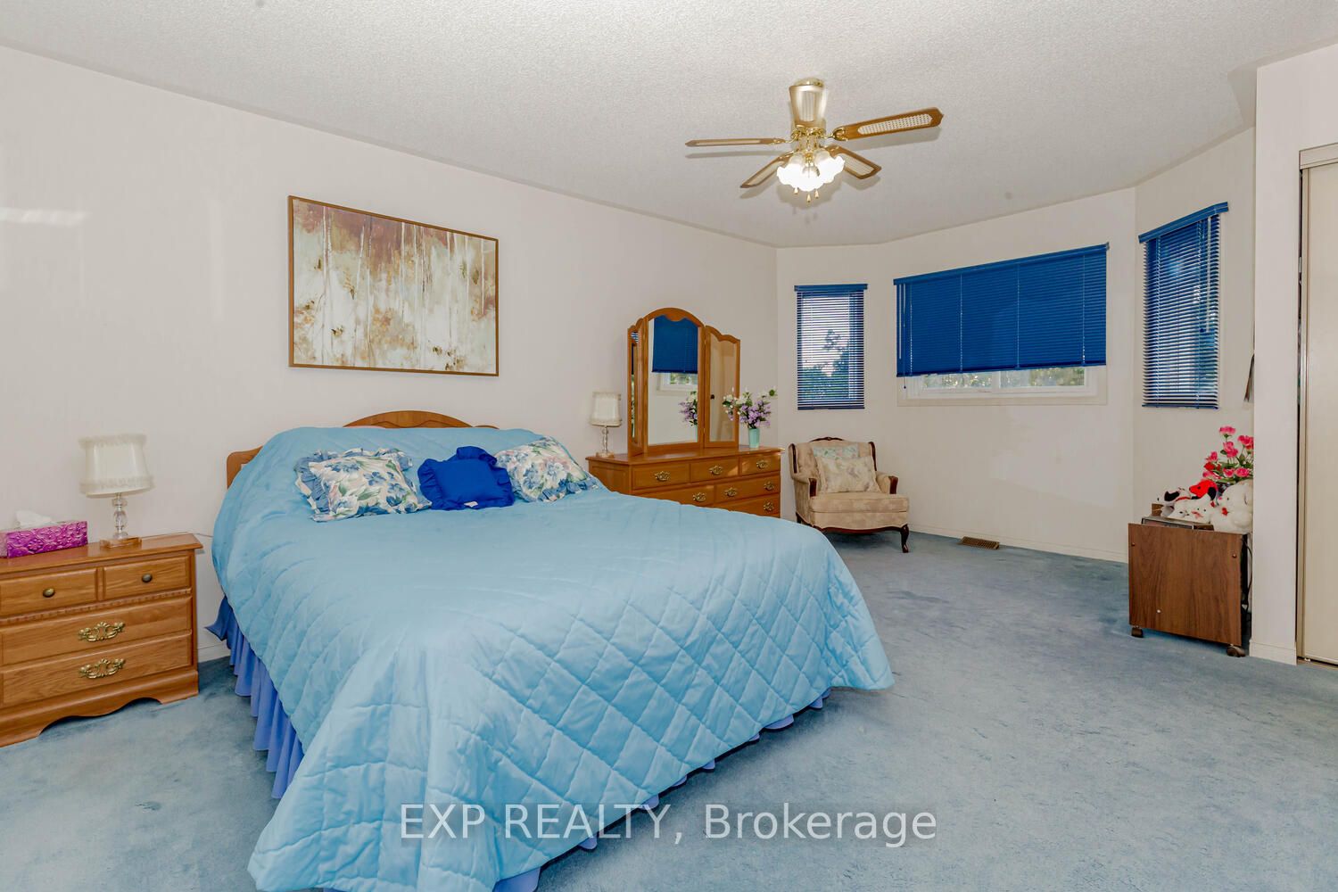 96 Valonia Drive N