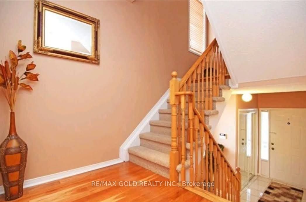 9800 Mclaughlin Rd, #203