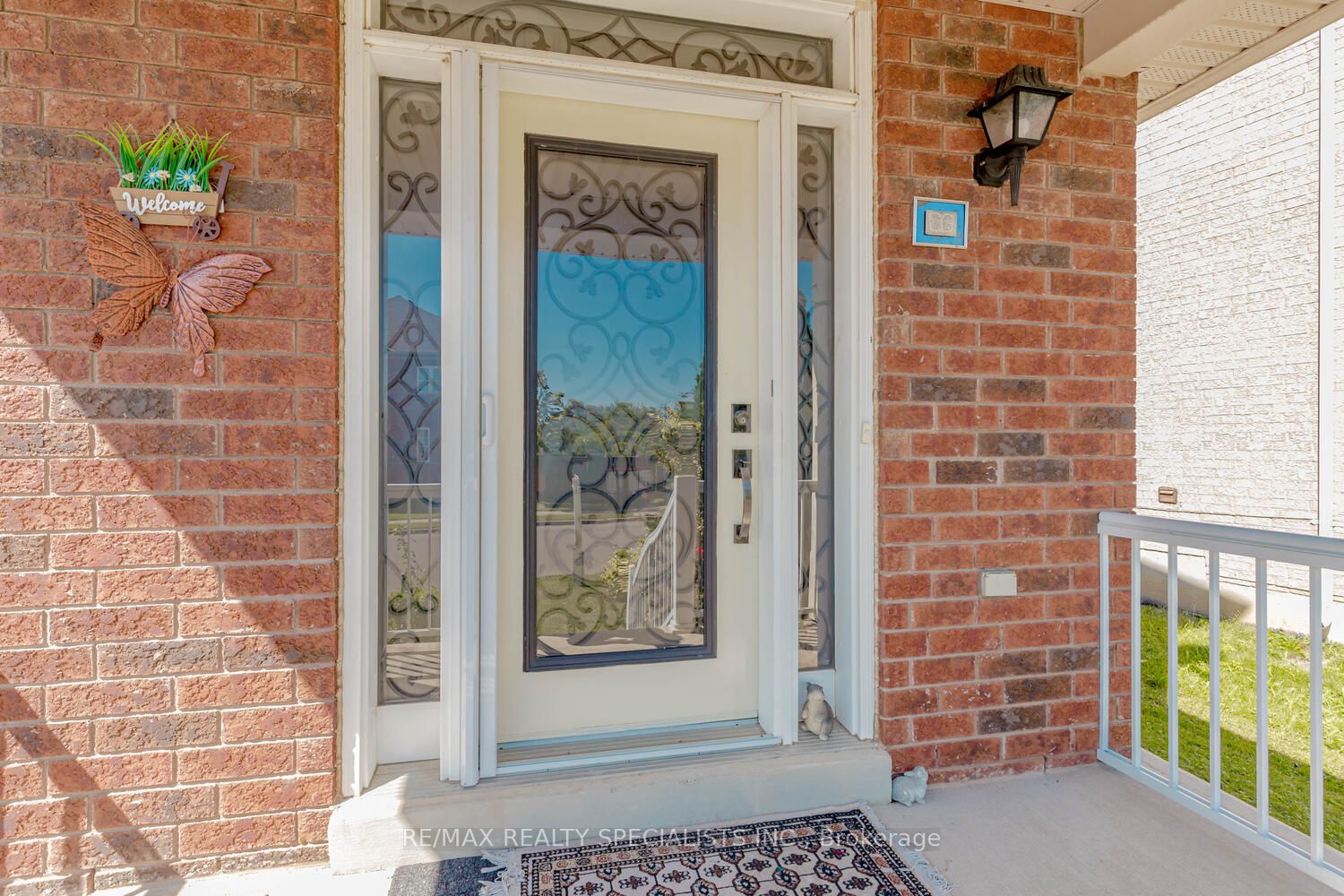 10 Pergola Way
