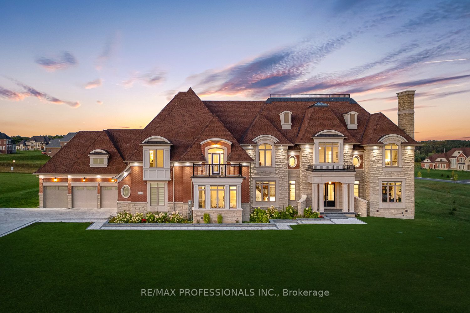 35 Amos Dr
