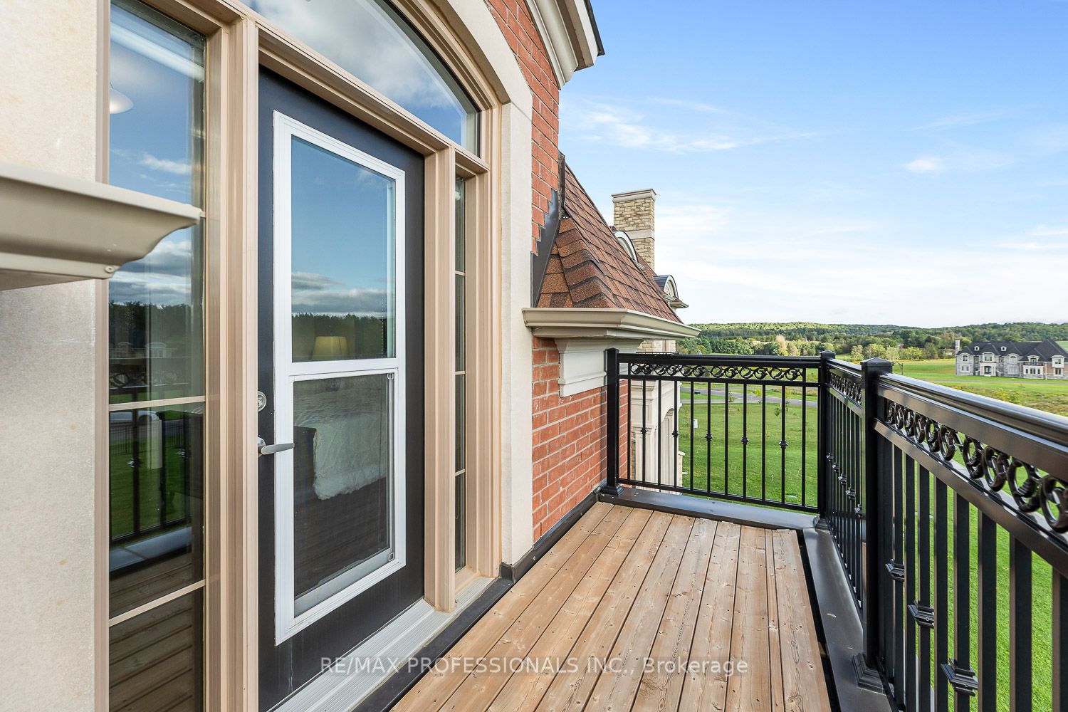 35 Amos Drive