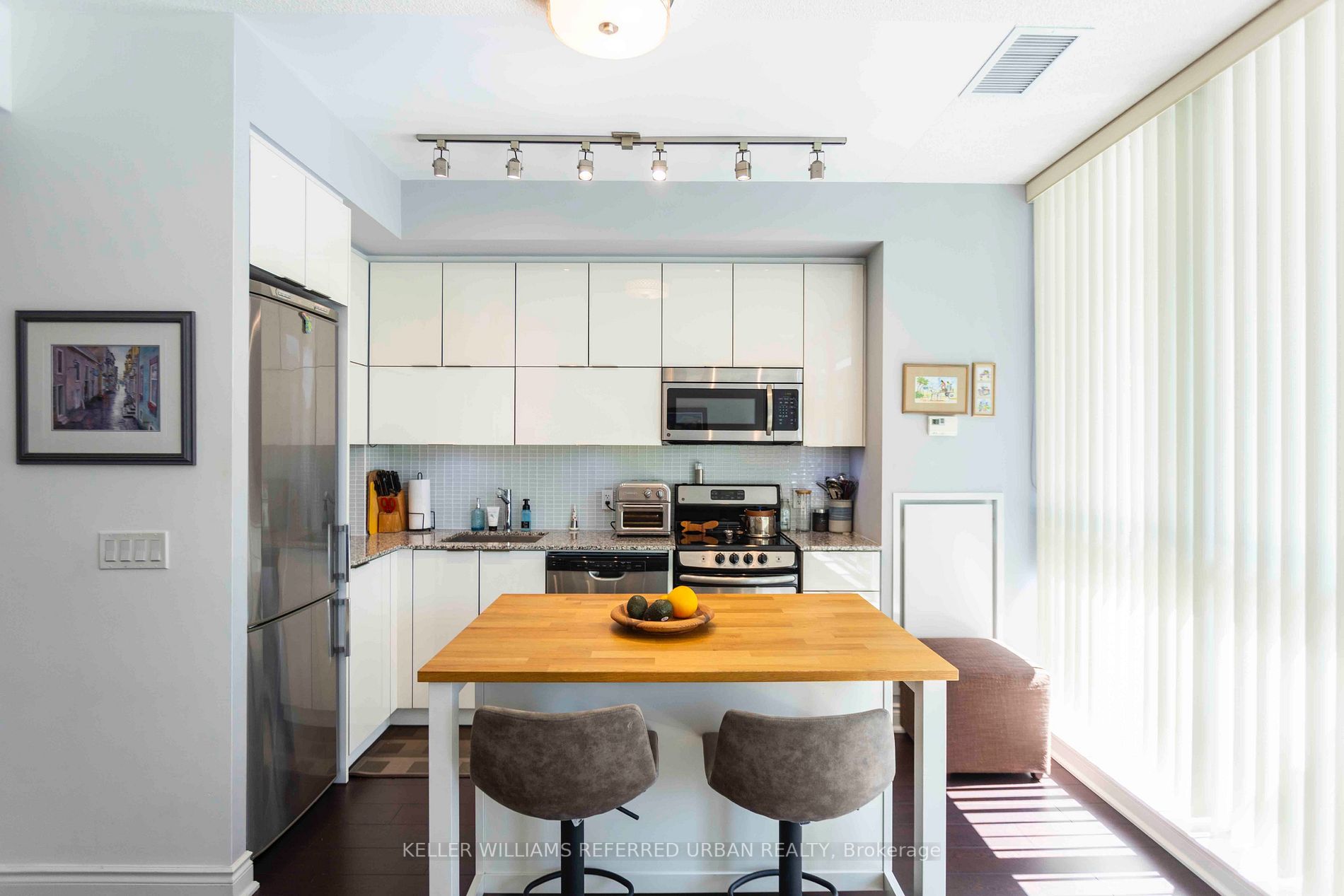 80 Marine Parade Dr, #210