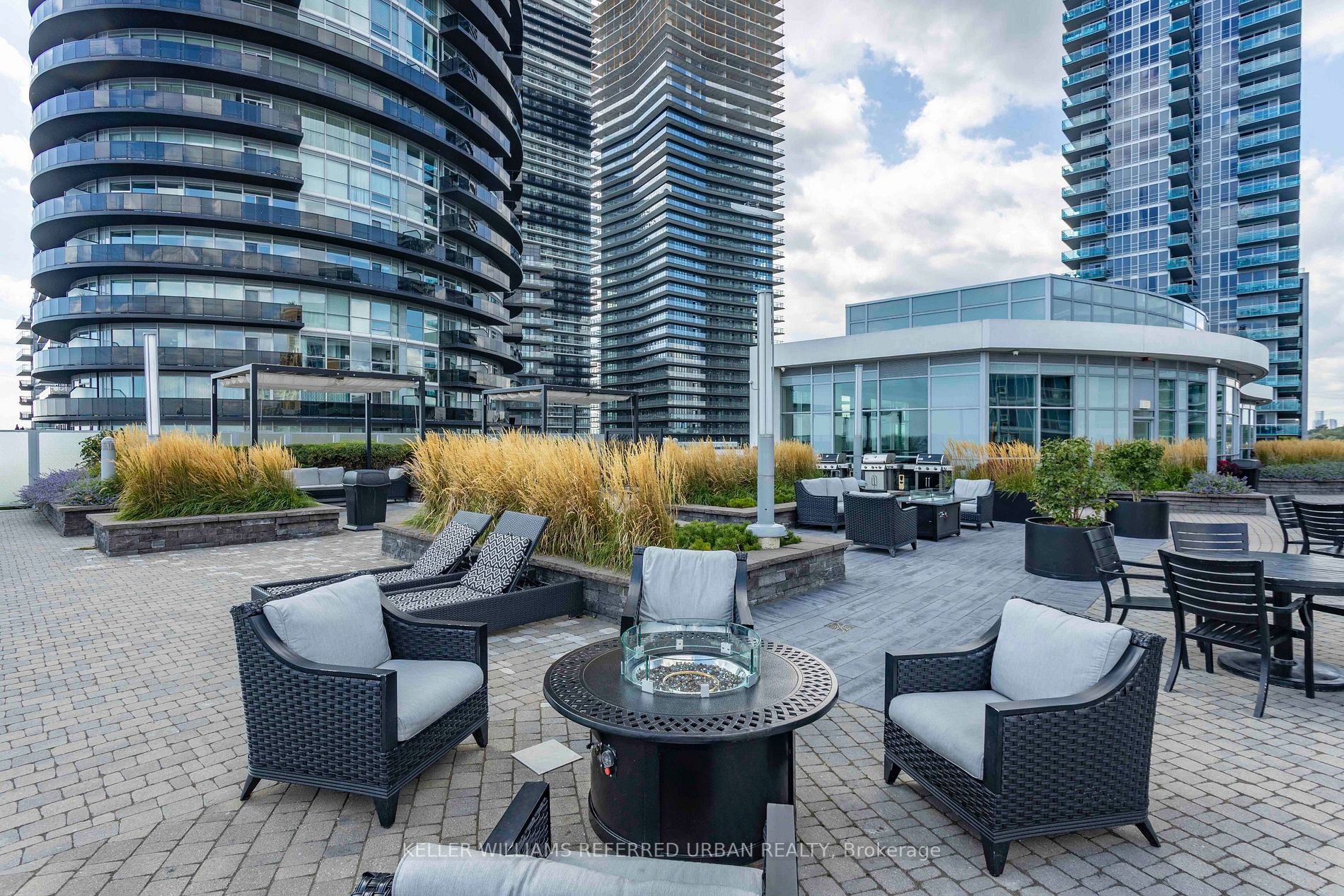 80 Marine Parade Dr, #210