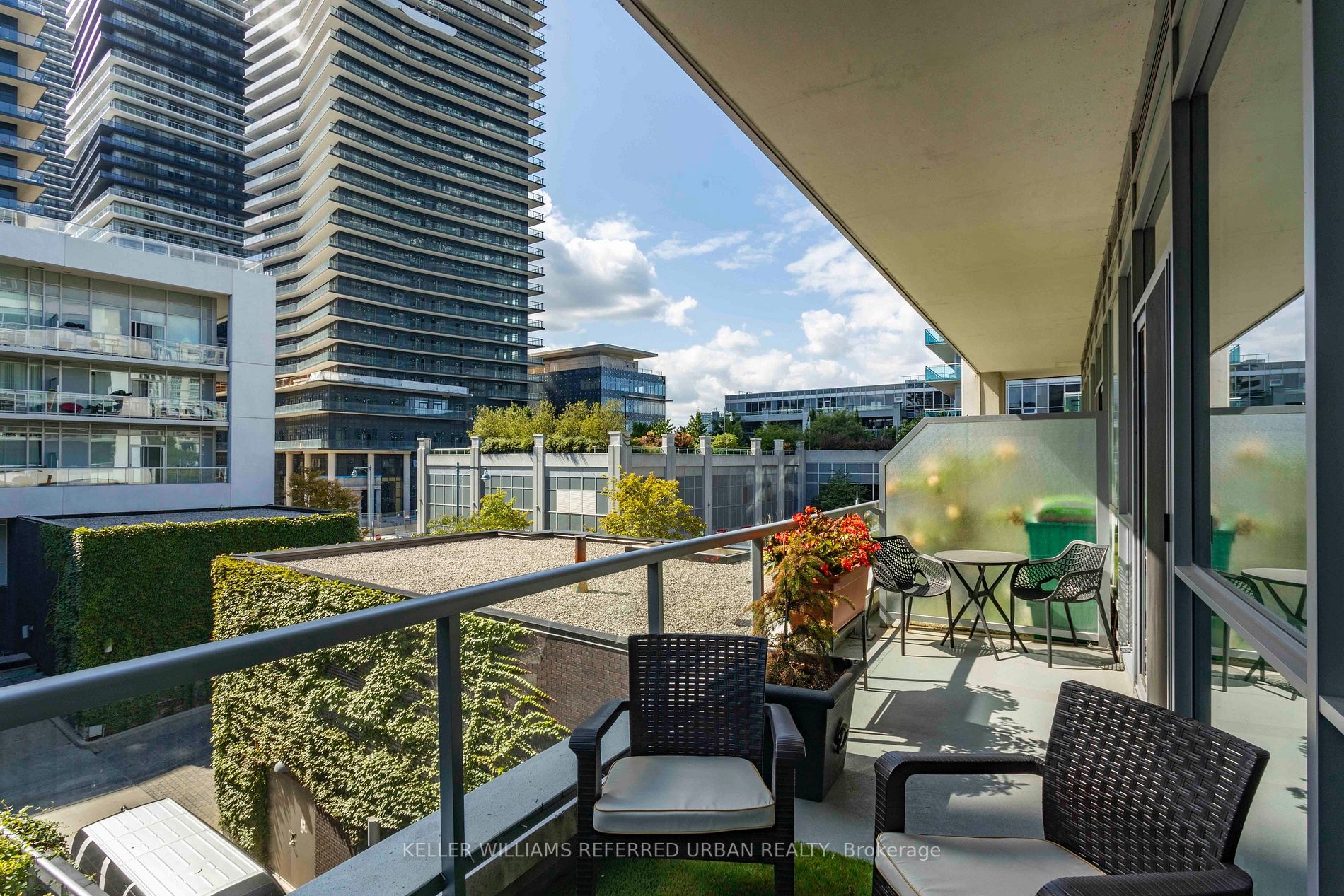 80 Marine Parade Dr, #210