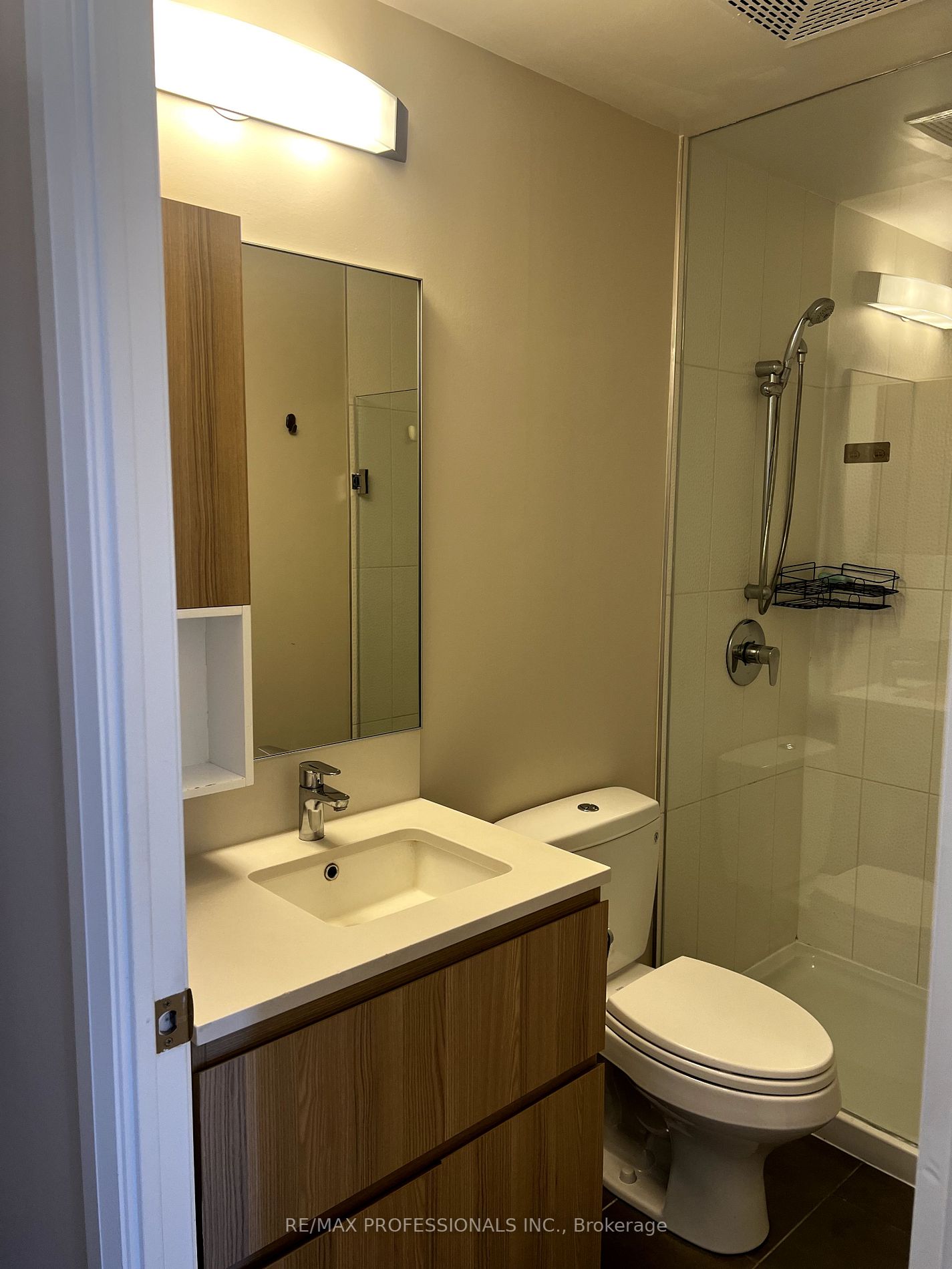 36 Park Lawn Rd, #3707