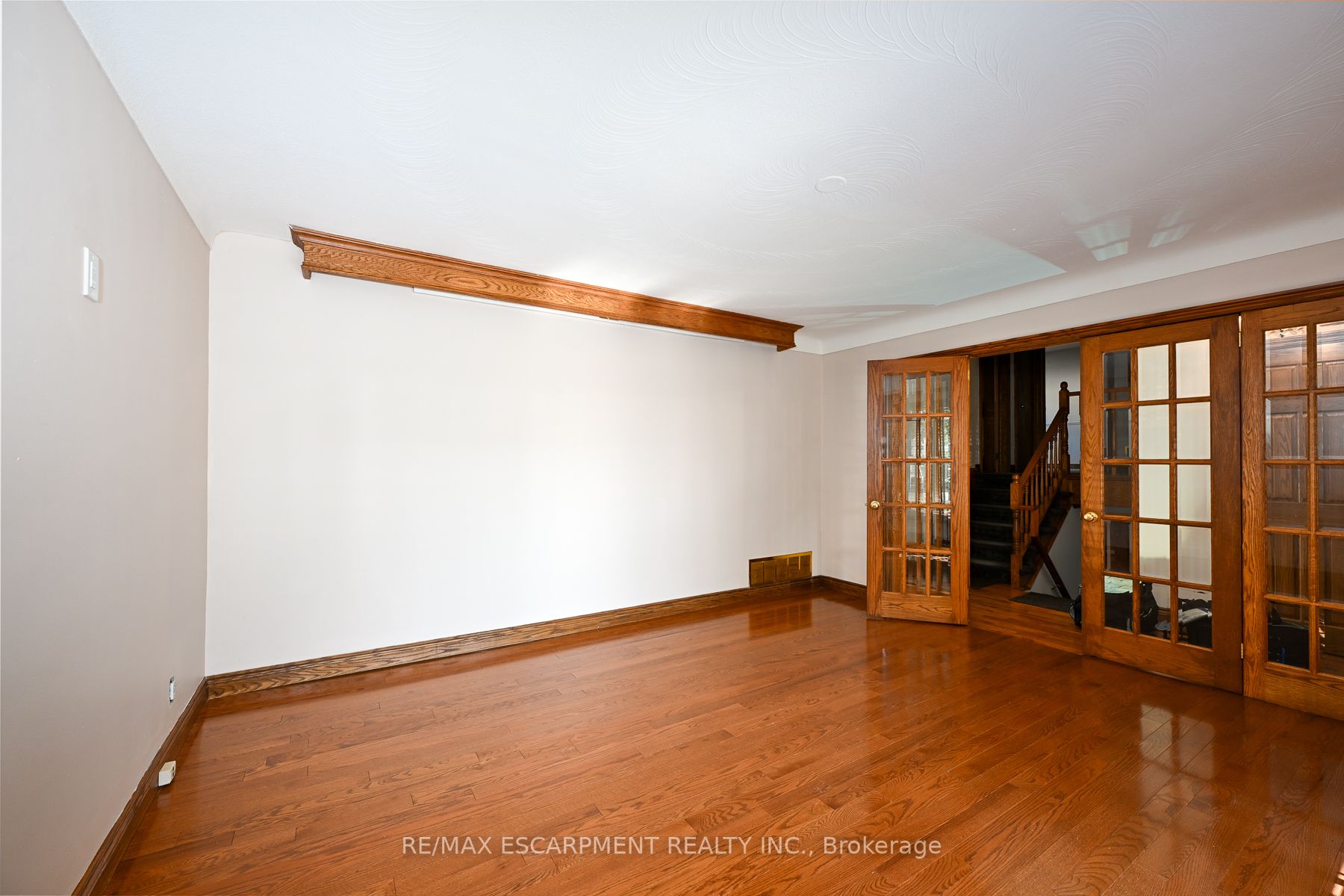 1009 Marley Cres