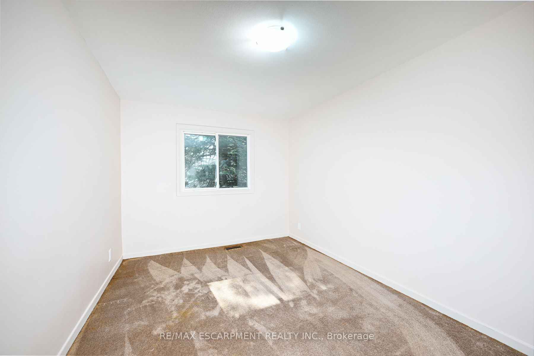 1009 Marley Cres