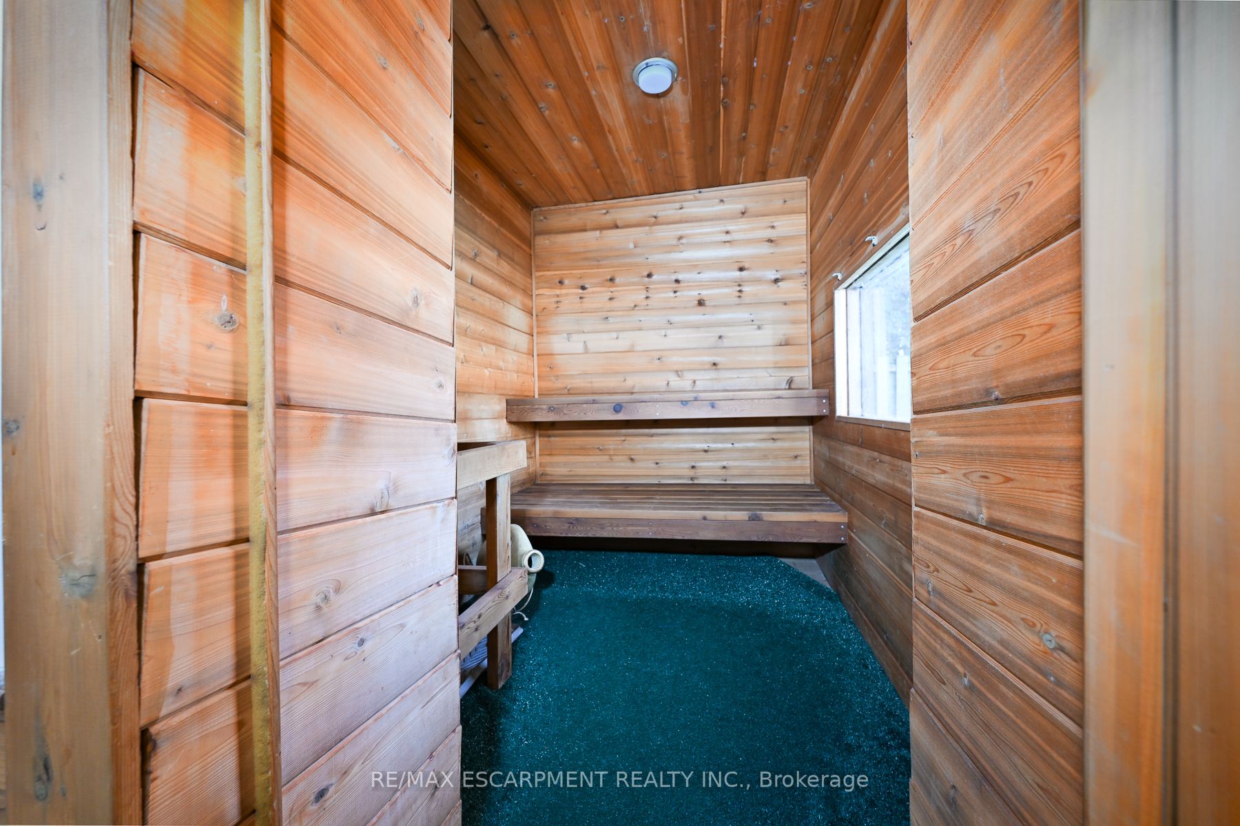 1009 Marley Cres