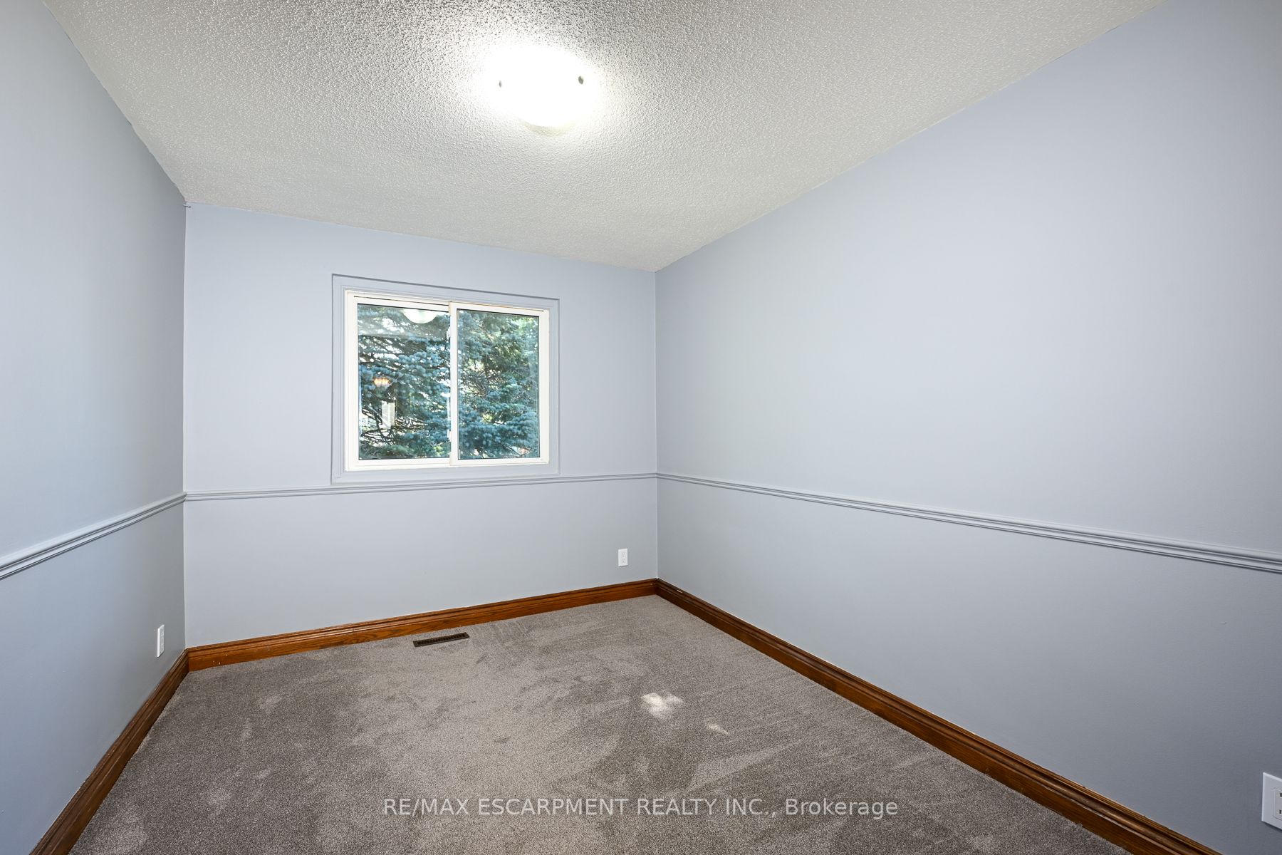 1009 Marley Cres
