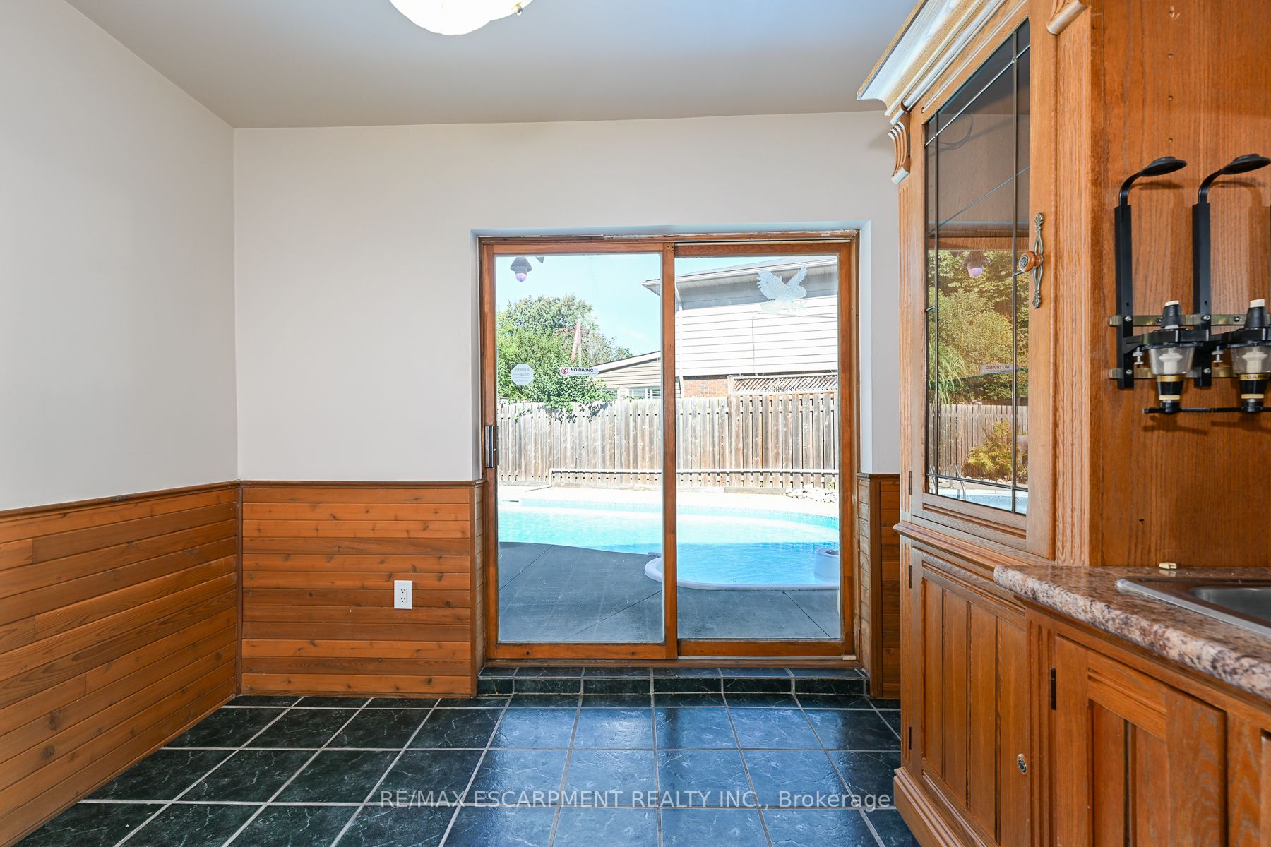 1009 Marley Cres