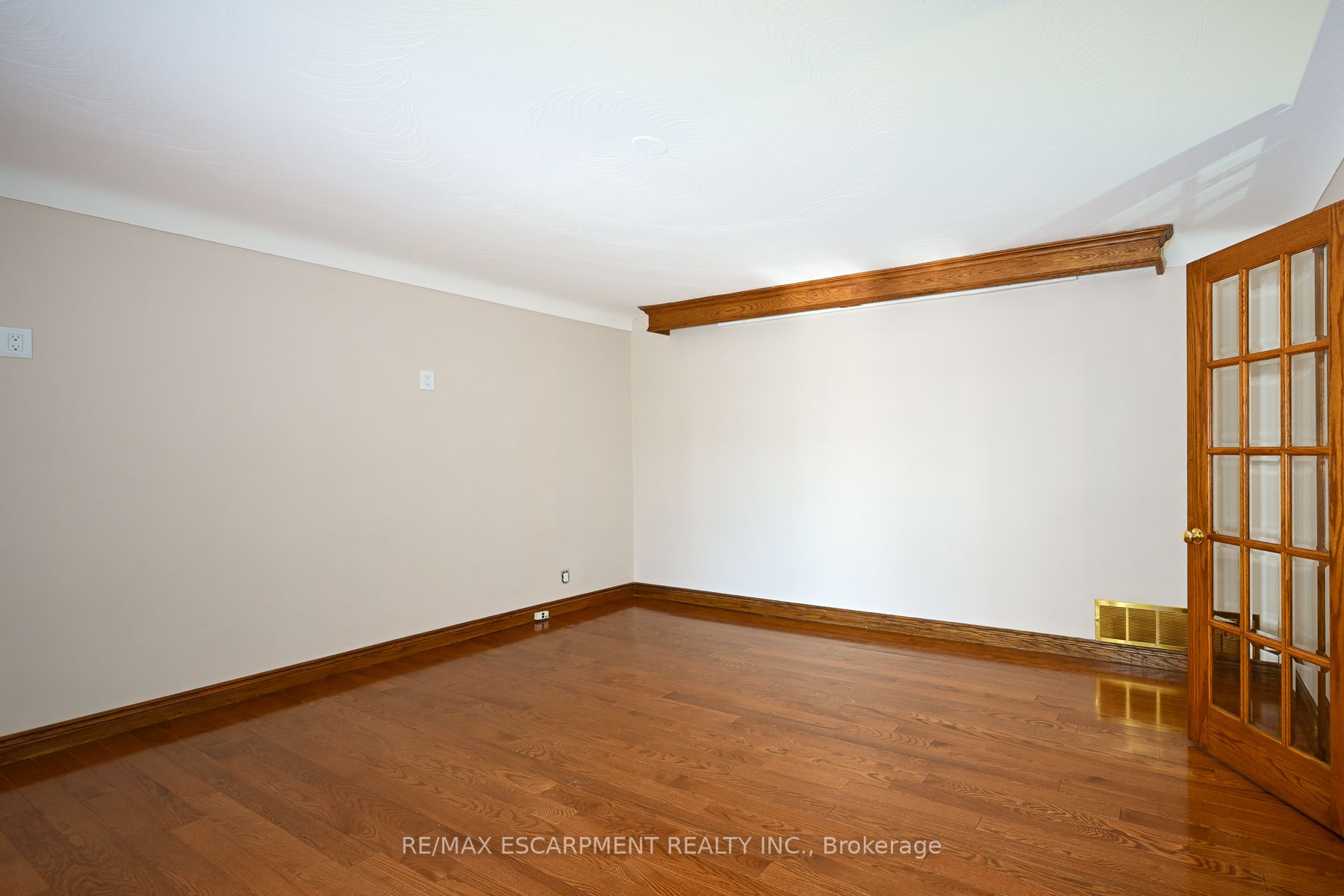 1009 Marley Cres