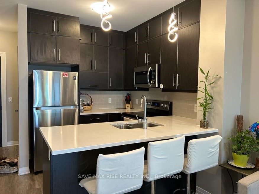 102 Grovewood Common Cres, #208