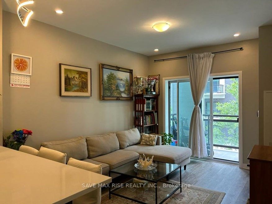 102 Grovewood Common Cres, #208