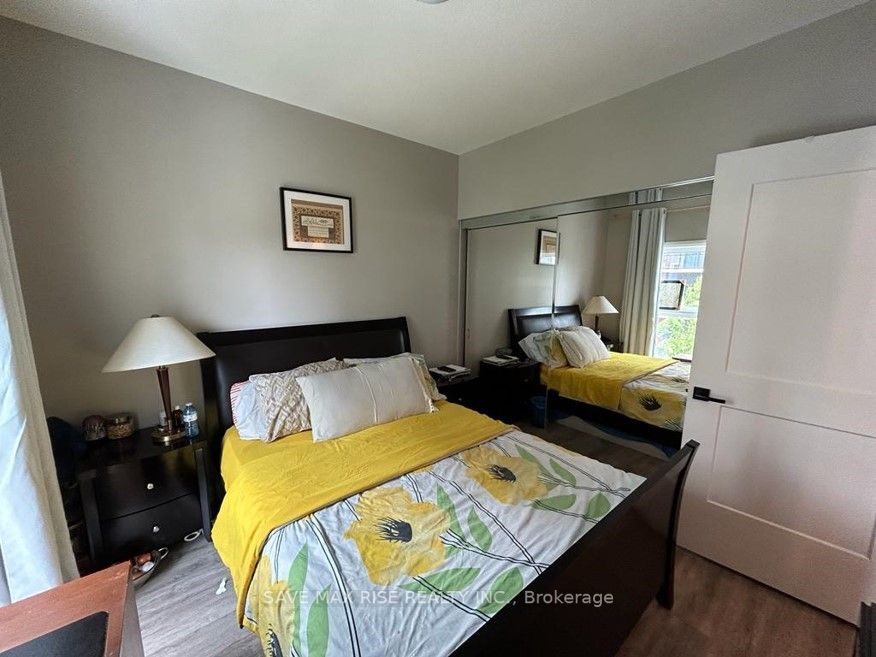 102 Grovewood Common Cres, #208