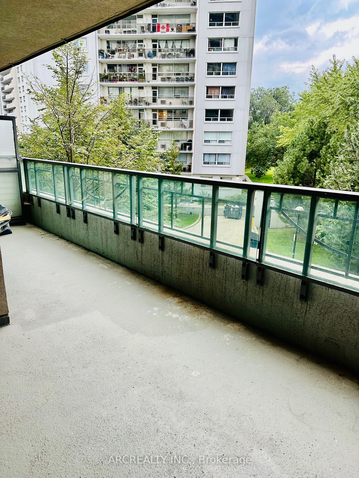 38 Fontenay Crt S, #301