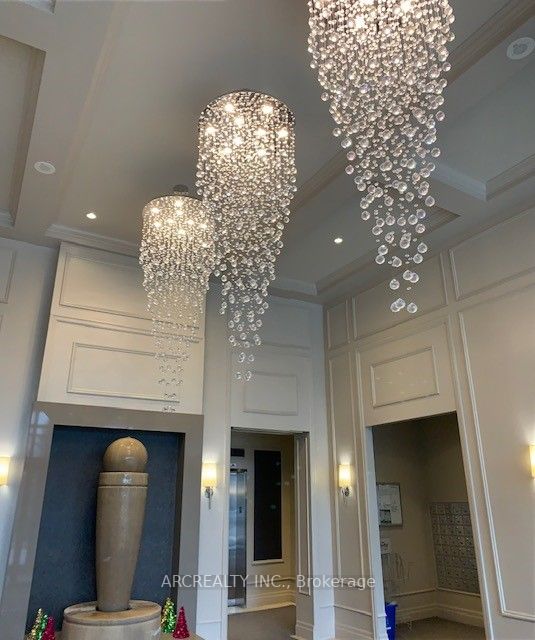 38 Fontenay Crt S, #301