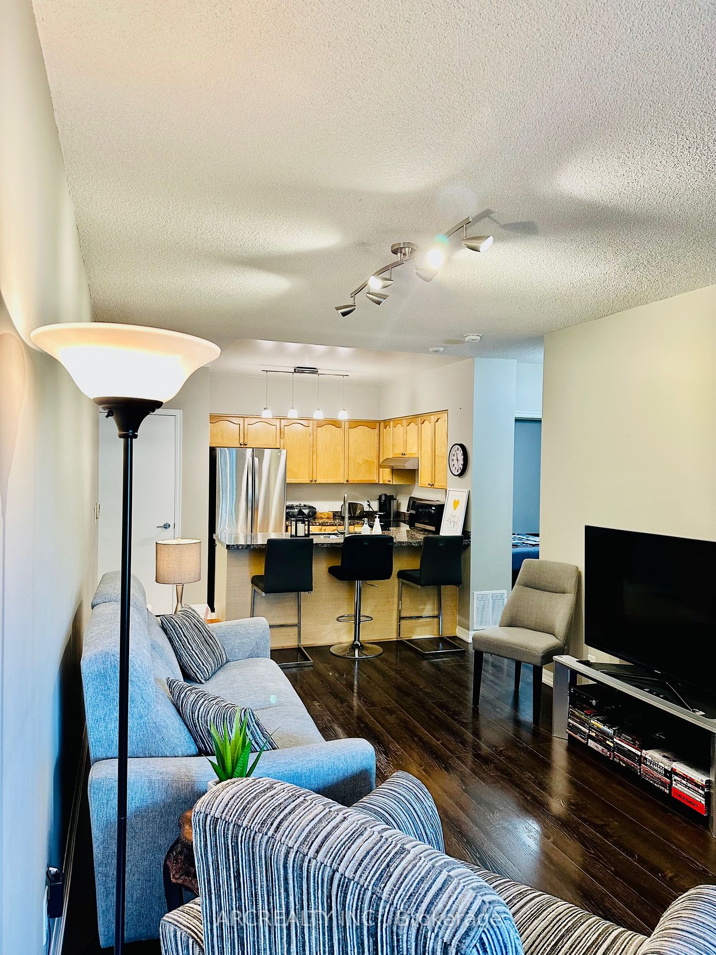 38 Fontenay Crt S, #301