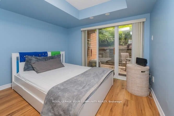 105 George Appleton Way, #1049