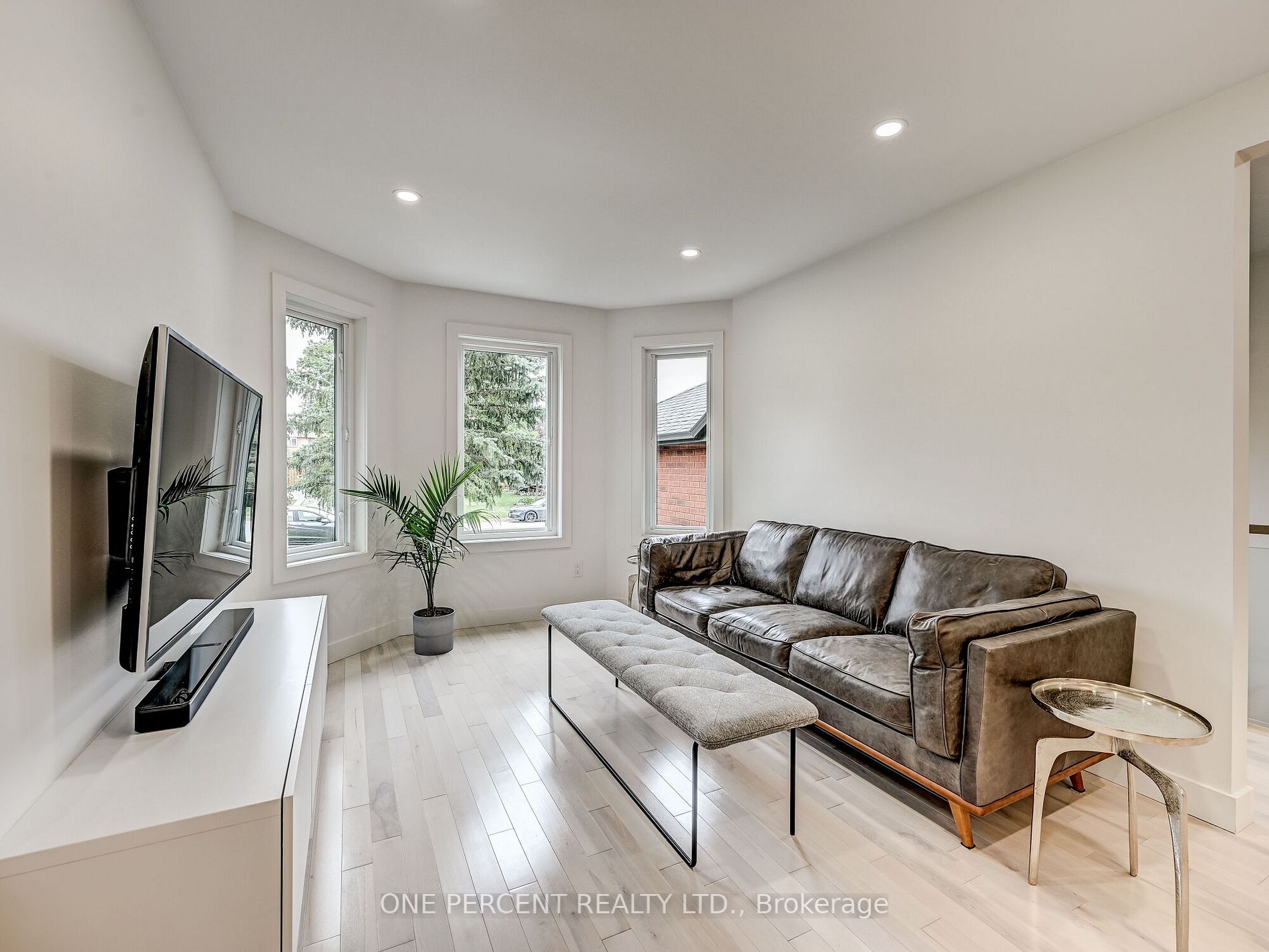 24 Berrydown Drive