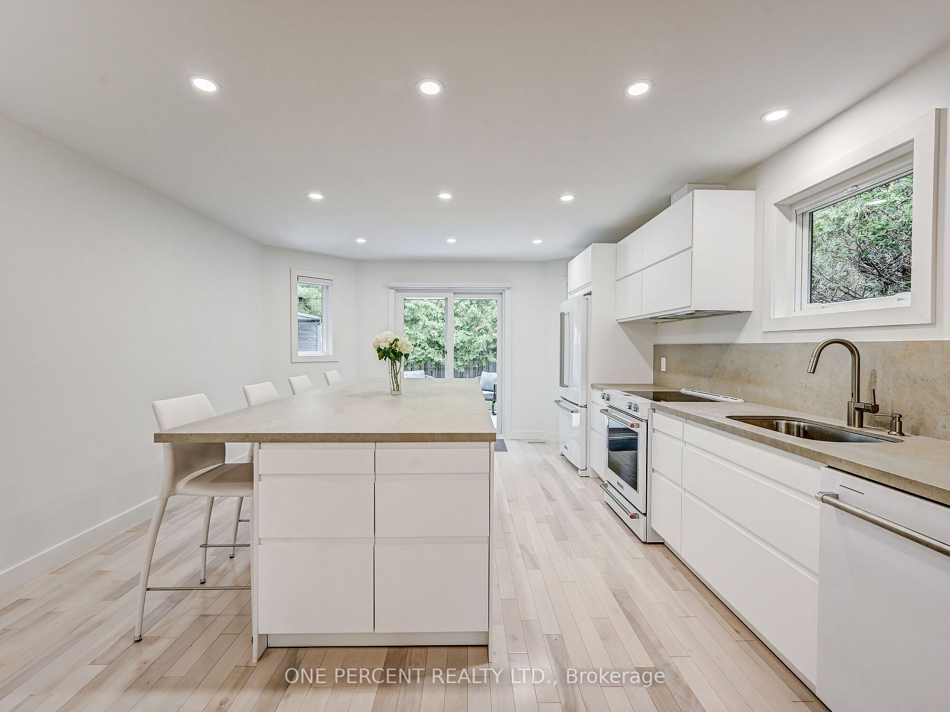 24 Berrydown Drive