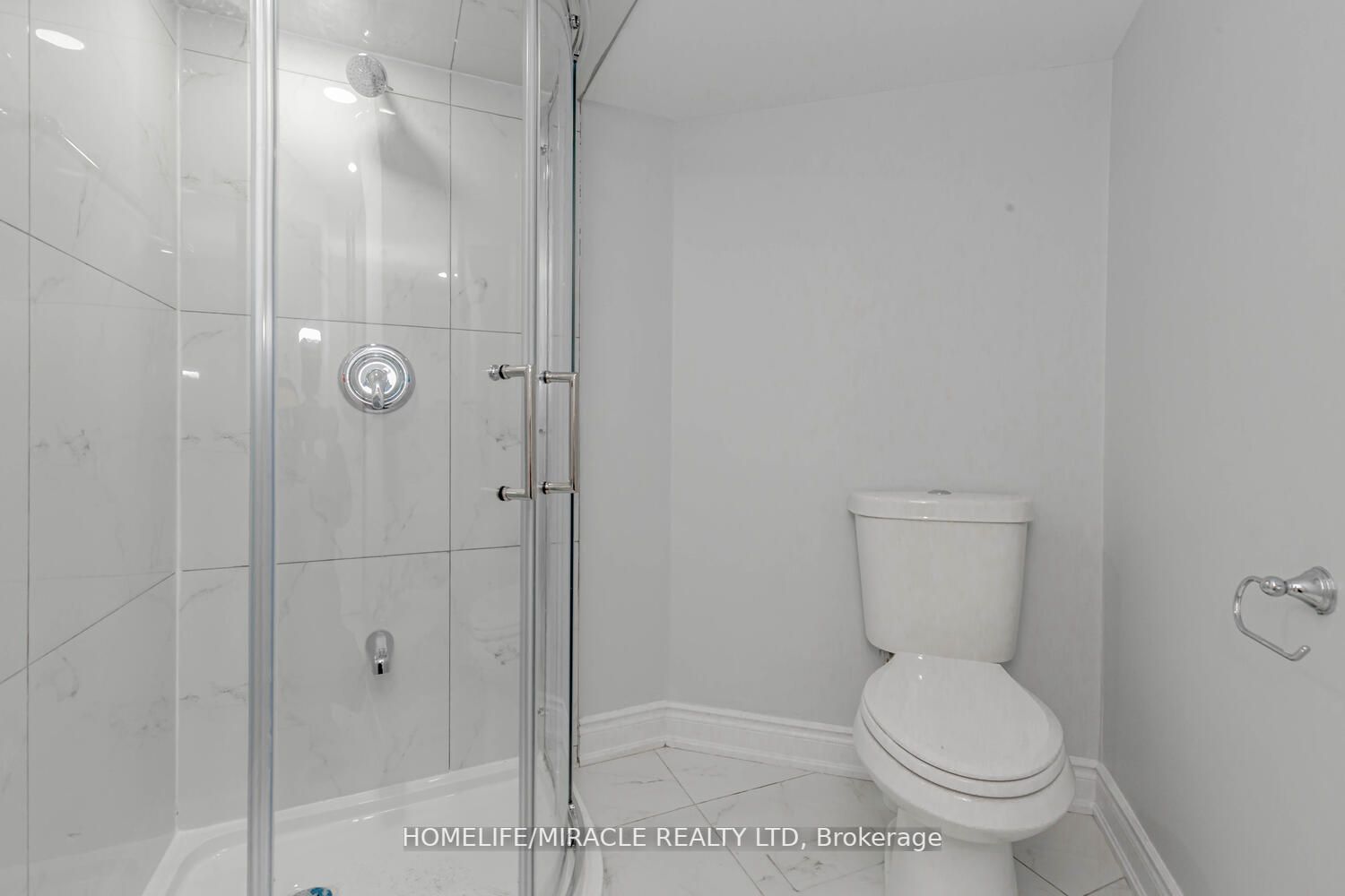 44 Leatherhead Crt, #Lower