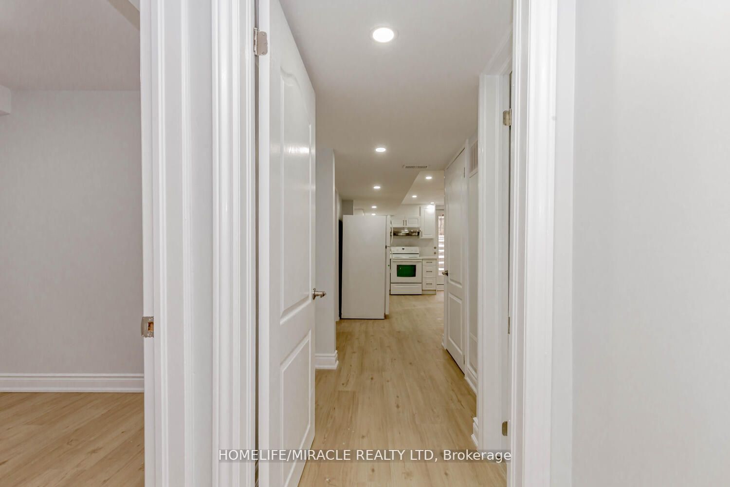 44 Leatherhead Crt, #Lower