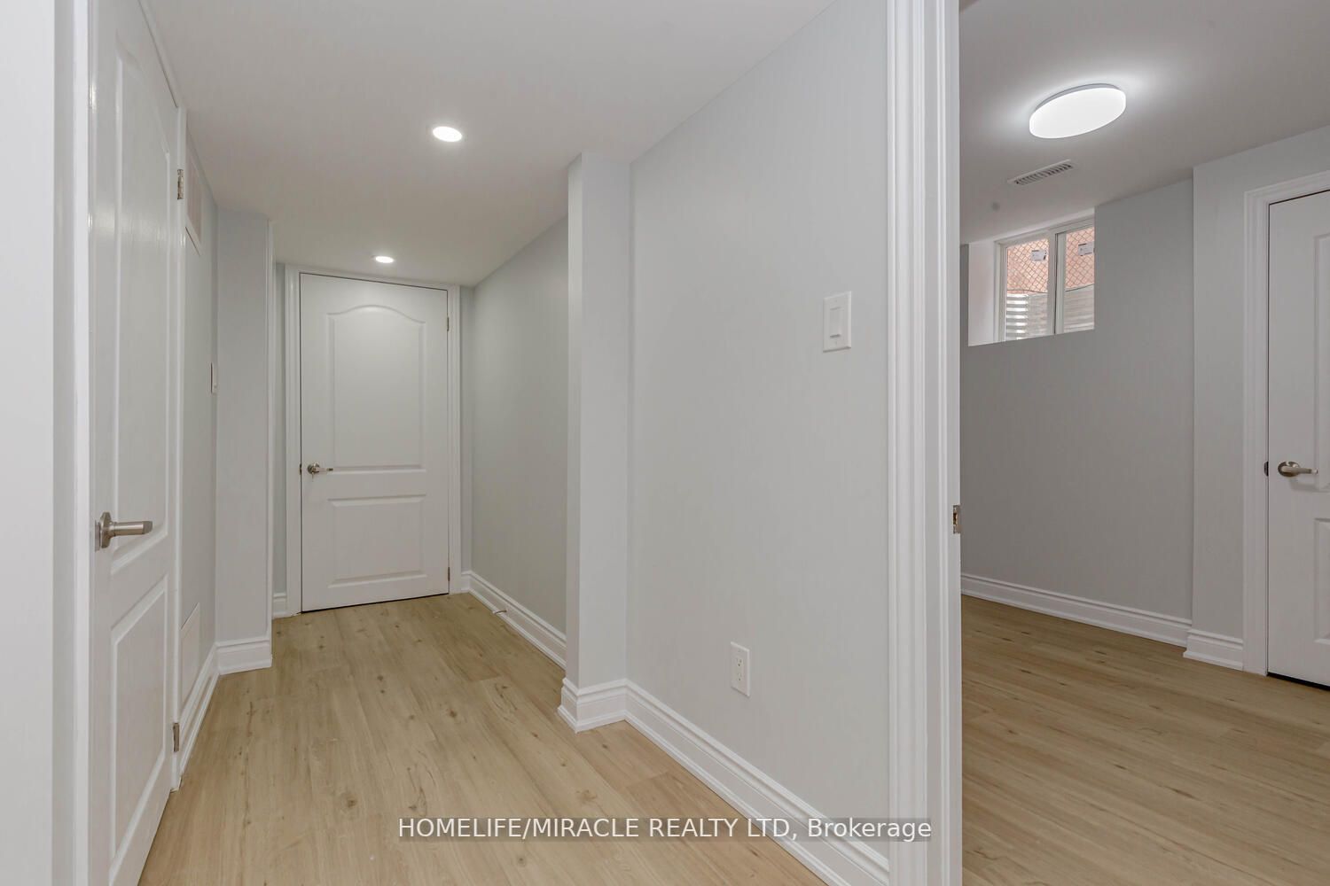 44 Leatherhead Crt, #Lower