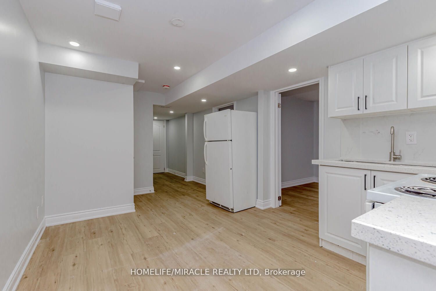 44 Leatherhead Crt, #Lower