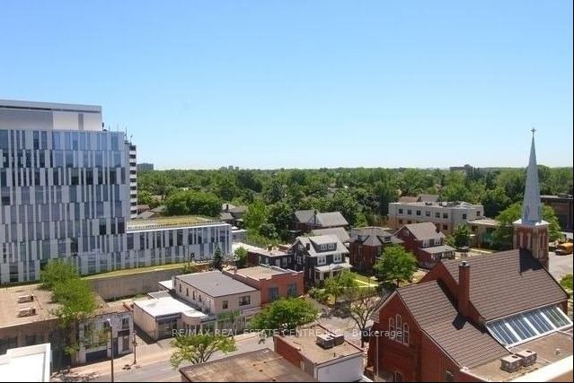 9 George St, #907
