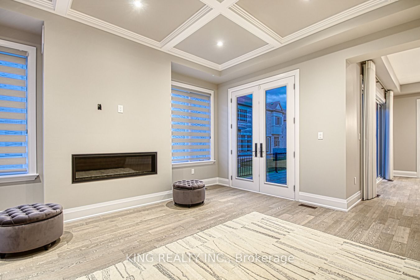2326 Hyacinth Crescent