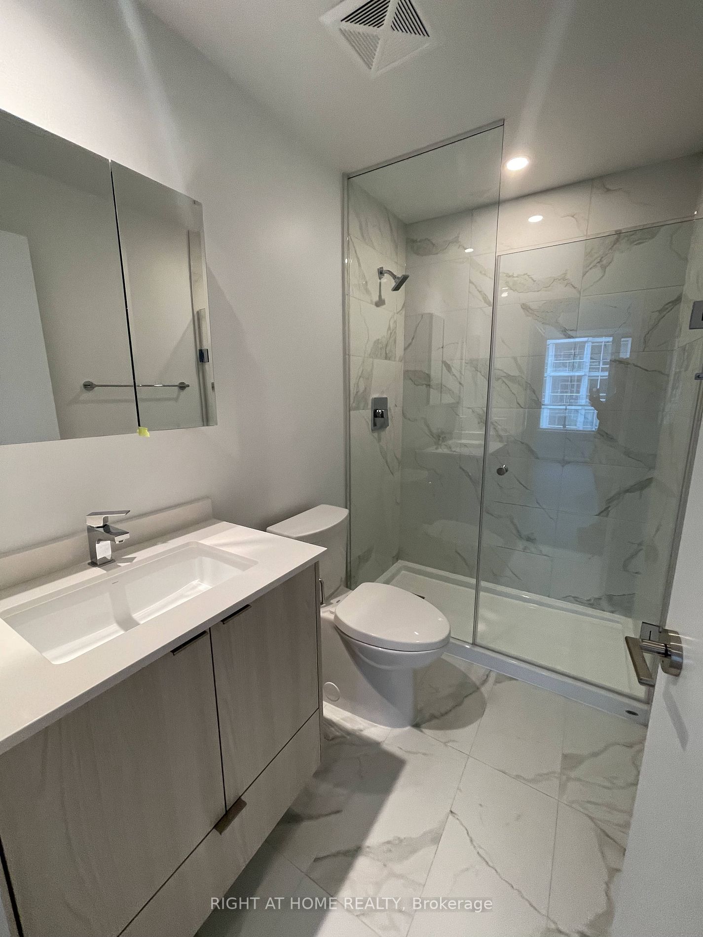 1926 Lakeshore Boulevard W, #1705