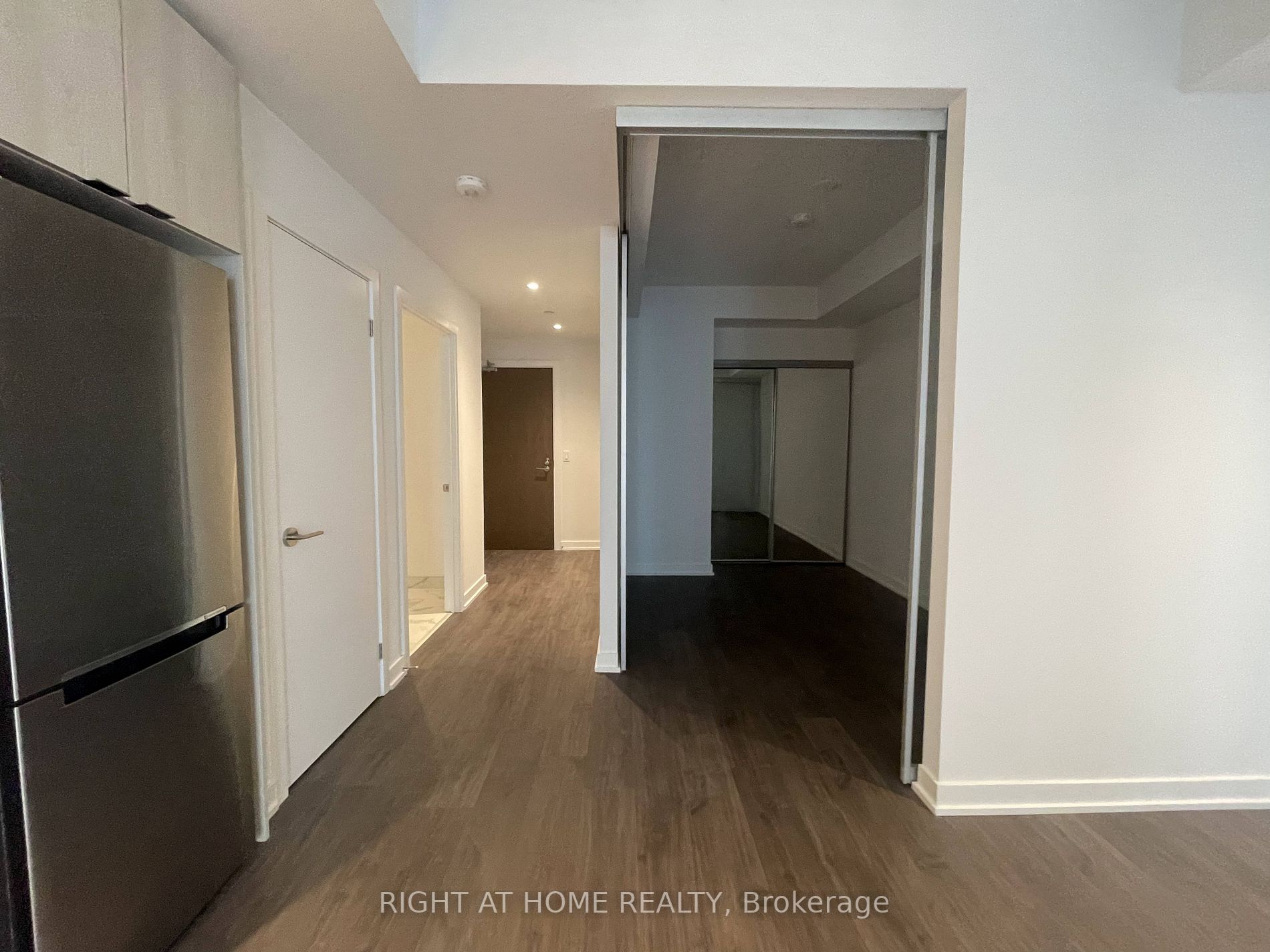 1926 Lakeshore Boulevard W, #1705