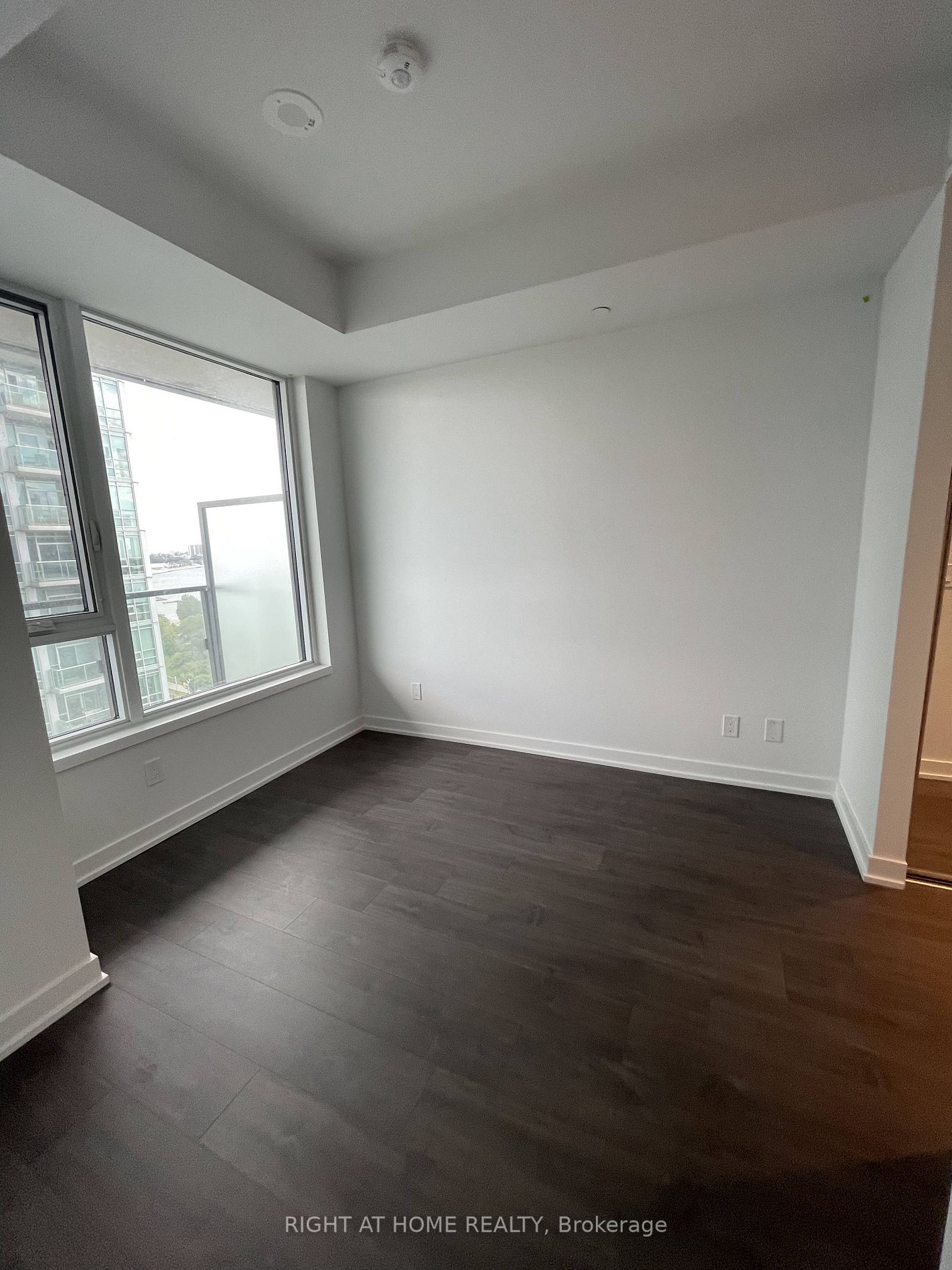 1926 Lakeshore Blvd W, #1705