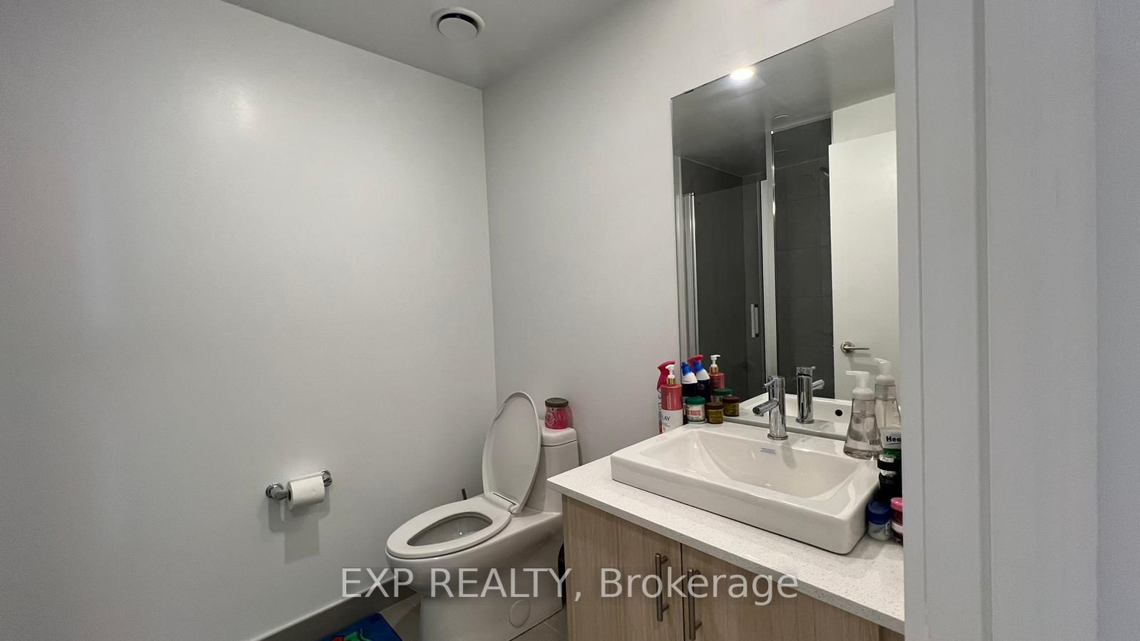 1195 The Queensway St, #302