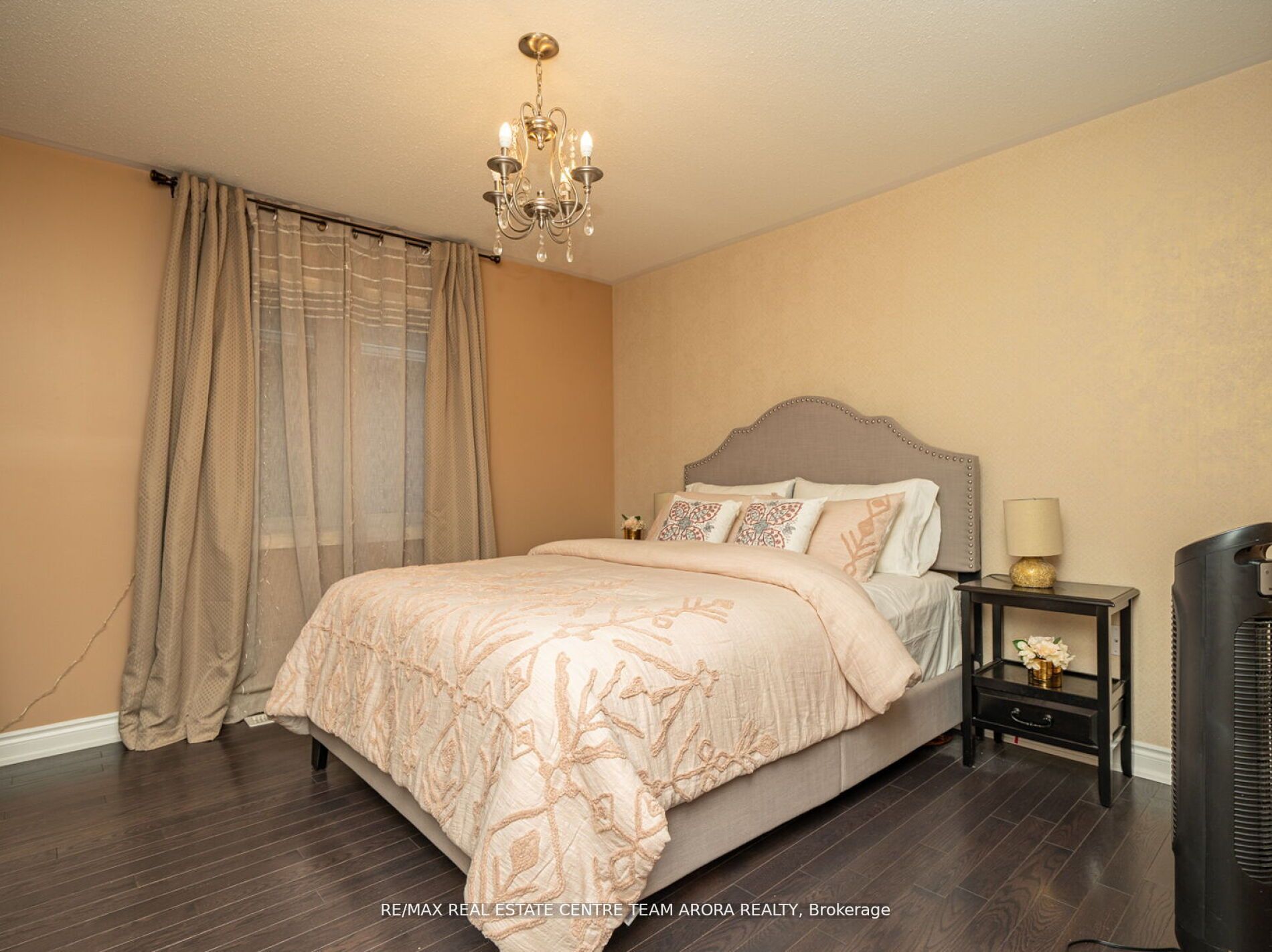 17 Blackberry Valley Crescent